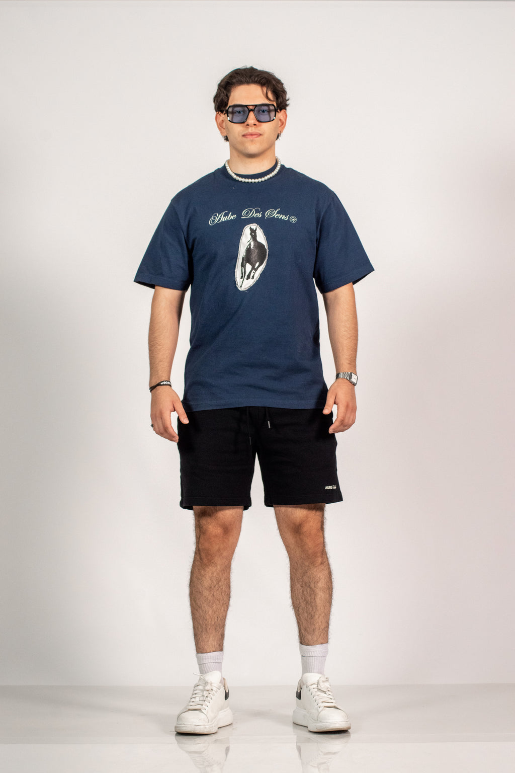 AUBE STUDIO SHORT 02