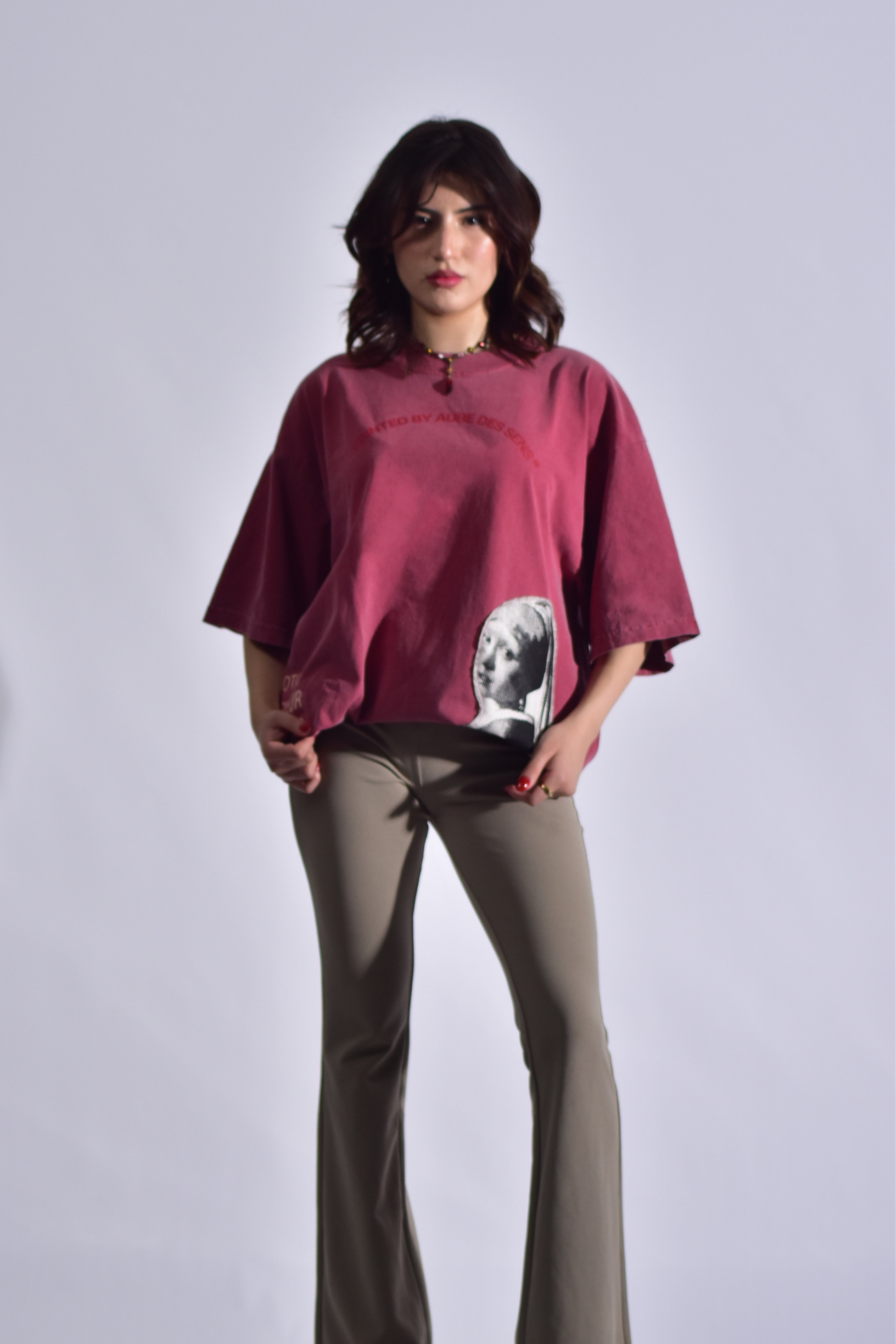 MUJER DE LA PERLA 02